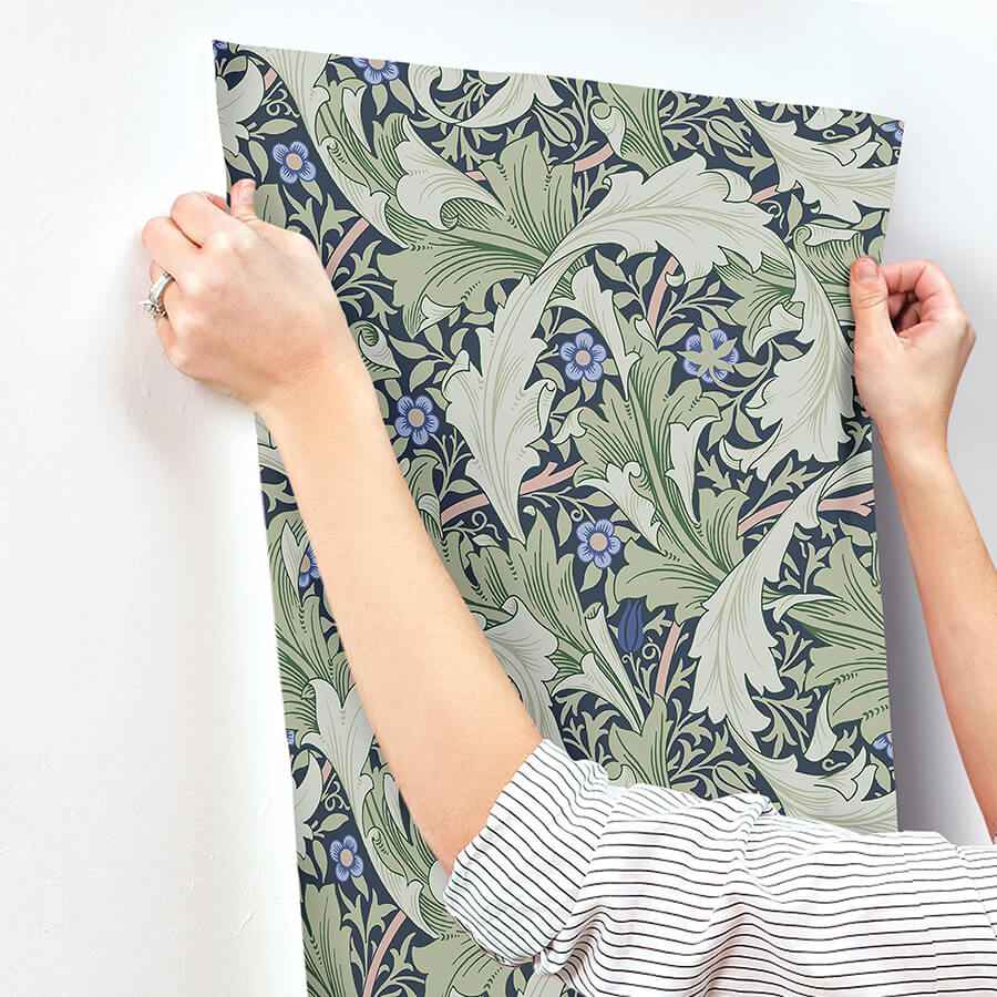Granville Green Leafy Vine Wallpaper - York Wallcoverings - 4153-82014 - York Wallcoverings Wallpaper