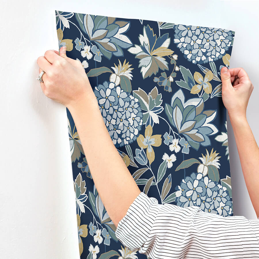valdivian-indigo-floral-wallpaper-york-wallcoverings-4146-27228 - York Wallcoverings Papel pintado