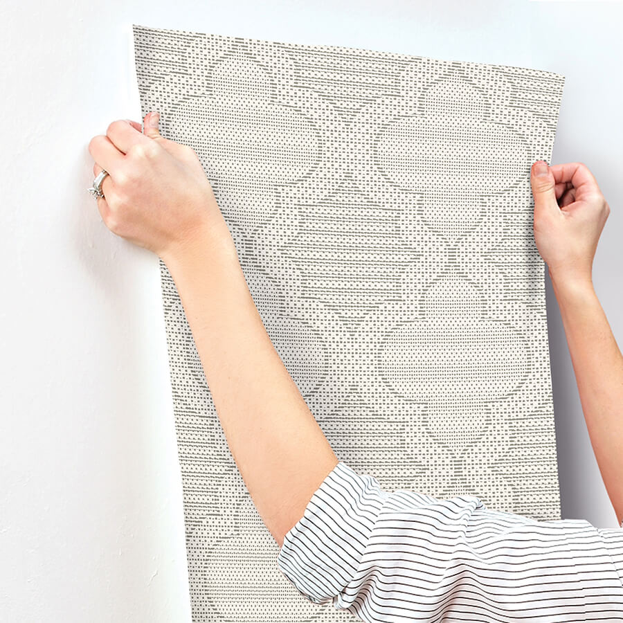 ernest-charcoal-quilted-quatrefoil-wallpaper-york-wallcoverings-4135-27290 - York Wallcoverings Wallpaper