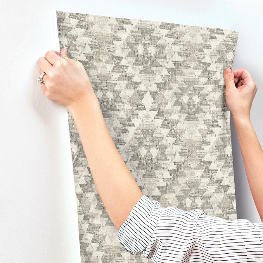 montana-charcoal-wallpaper-york-wallcoverings-4142-72604