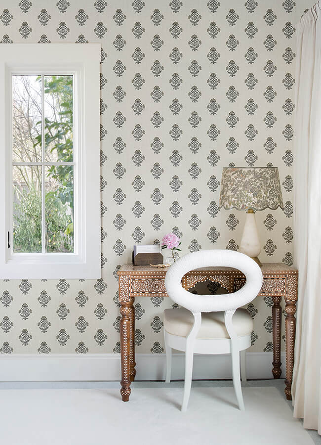 hollyhock-black-floral-crest-wallpaper-york-wallcoverings-4148-27418 - York Wallcoverings Papel pintado