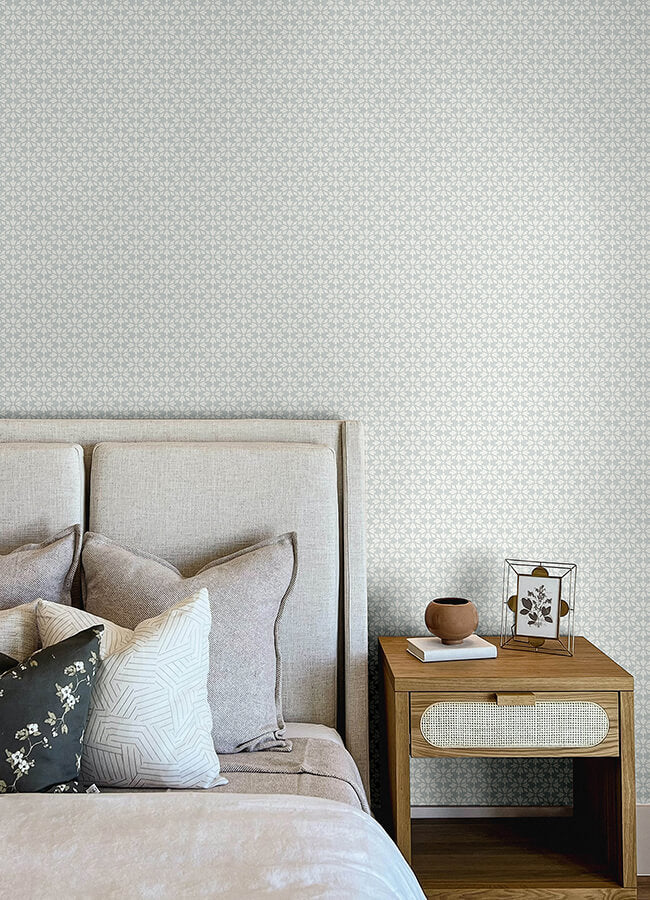 phlox-light-blue-floral-stamp-wallpaper-york-wallcoverings-4148-27452 - York Wallcoverings Papel pintado