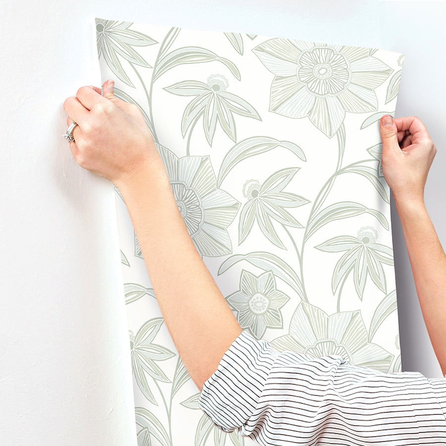star-flower-light-green-floral-trail-wallpaper-york-wallcoverings-4172-27513