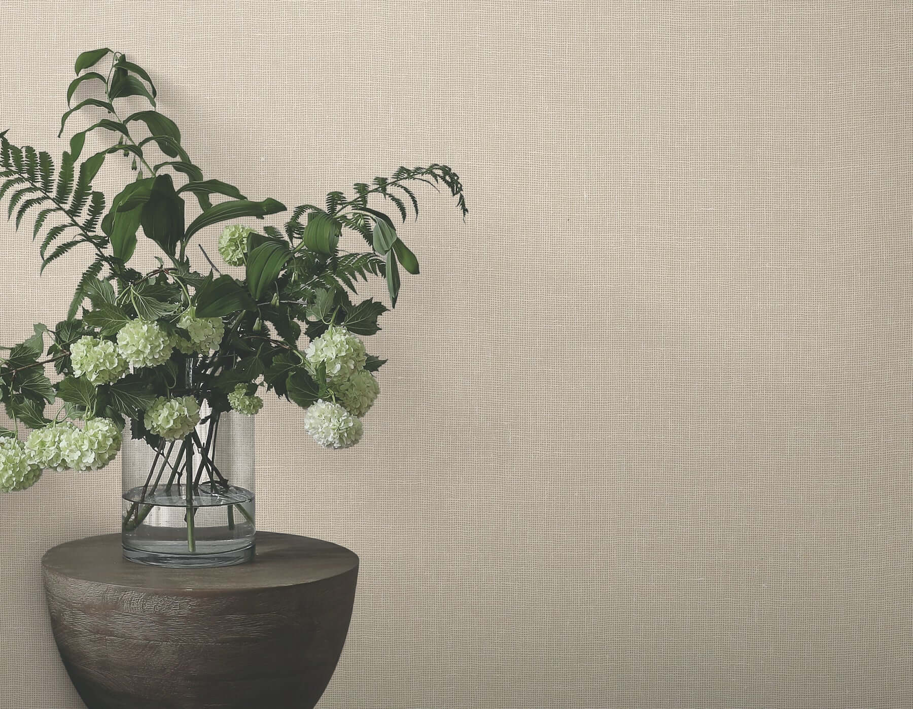 huri-beige-wallpaper-york-wallcoverings-mx9603