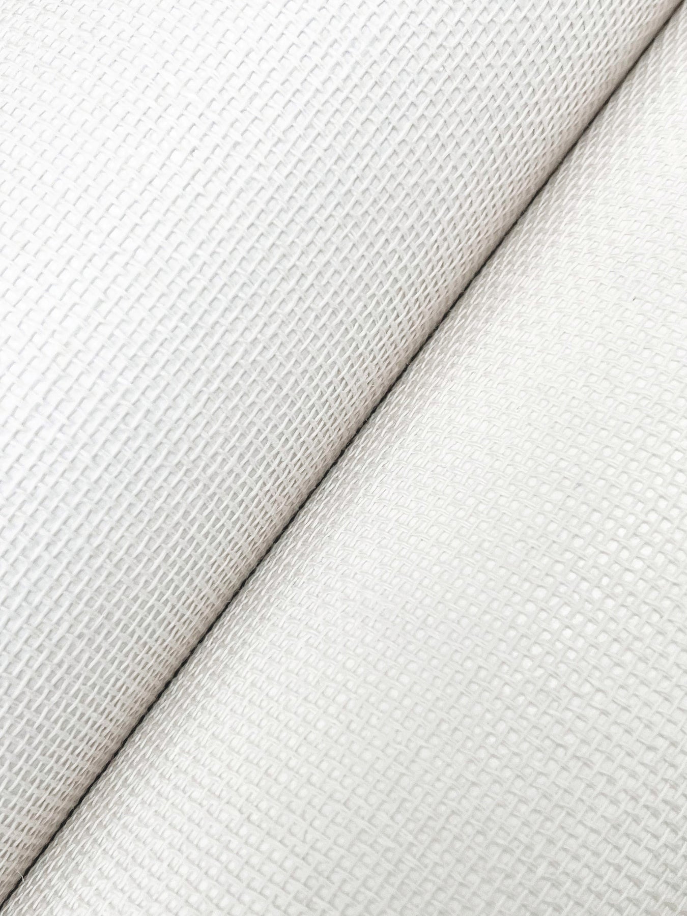 huri-wallpaper-white-york-wallcoverings-mx9604