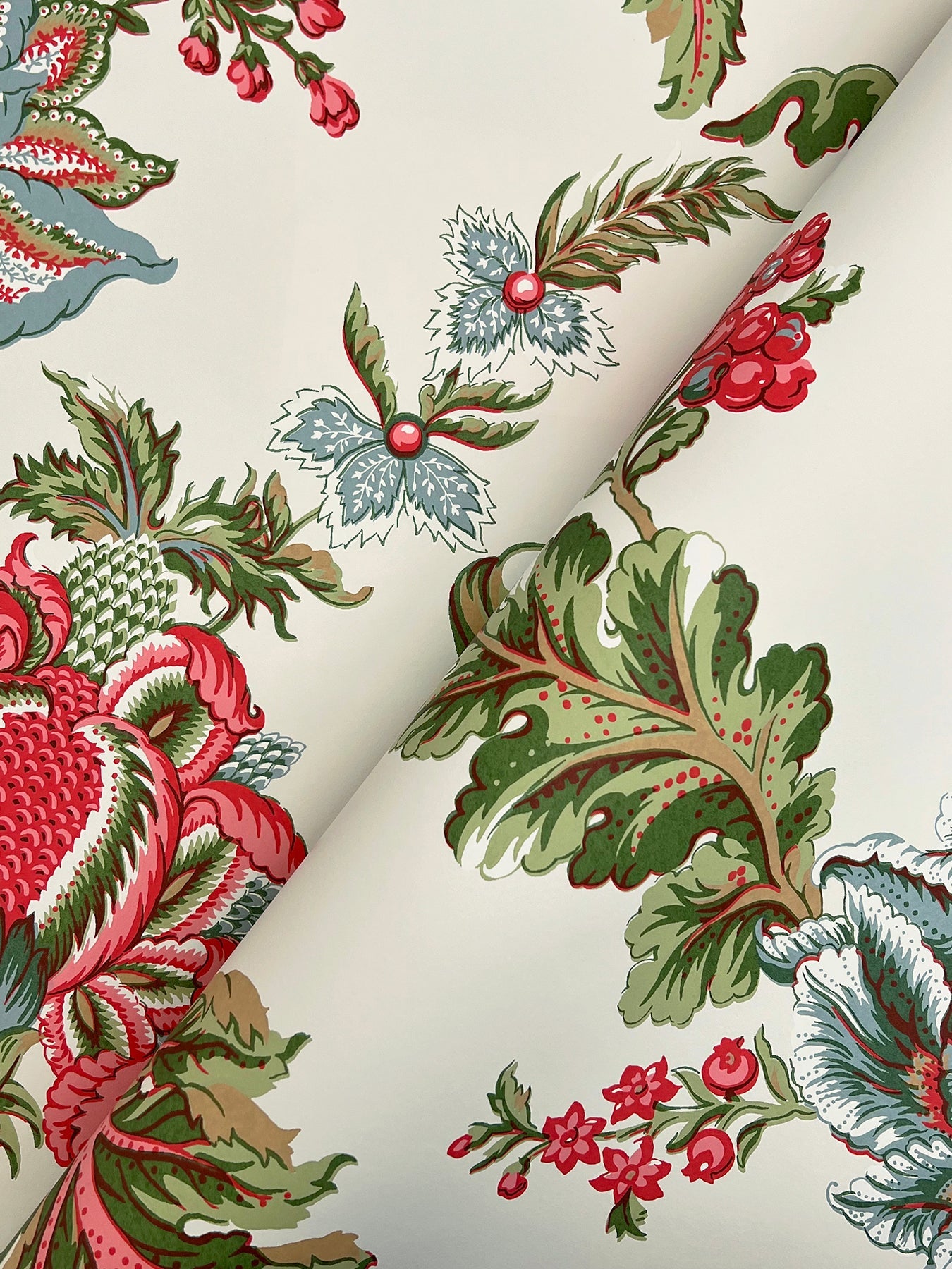 monroe-wallpaper-rhubarb-york-wallcoverings-mx9625w
