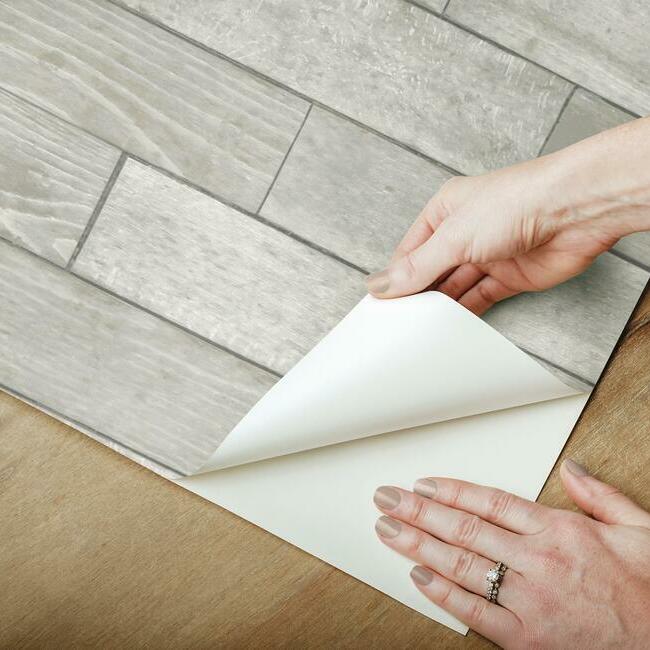 warehouse-planks-premium-peel-stick-wallpaper-grey-york-wallcoverings-psw1295rl