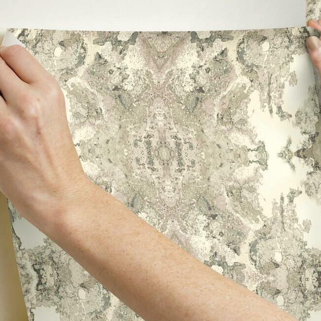 inner-beauty-wallpaper-purple-york-wallcoverings-na0596