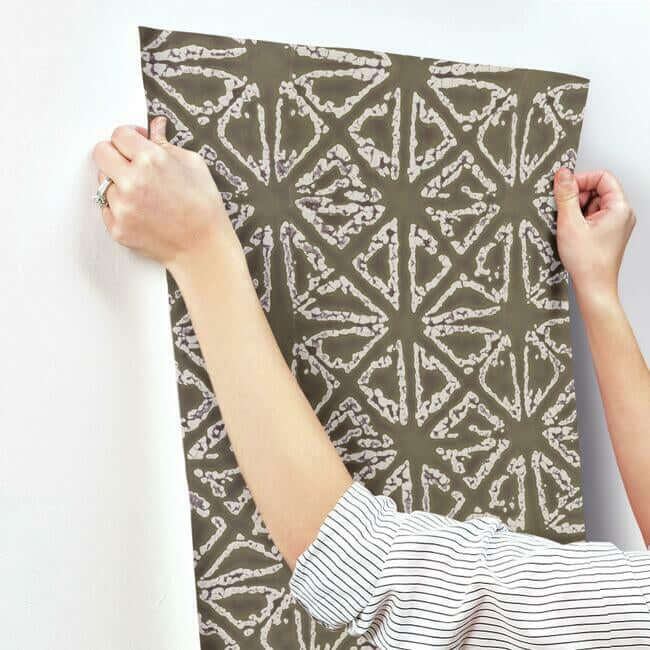 empire-diamond-grey-wallpaper-york-wallcoverings-kt2111 - York Wallpaper Wallpaper