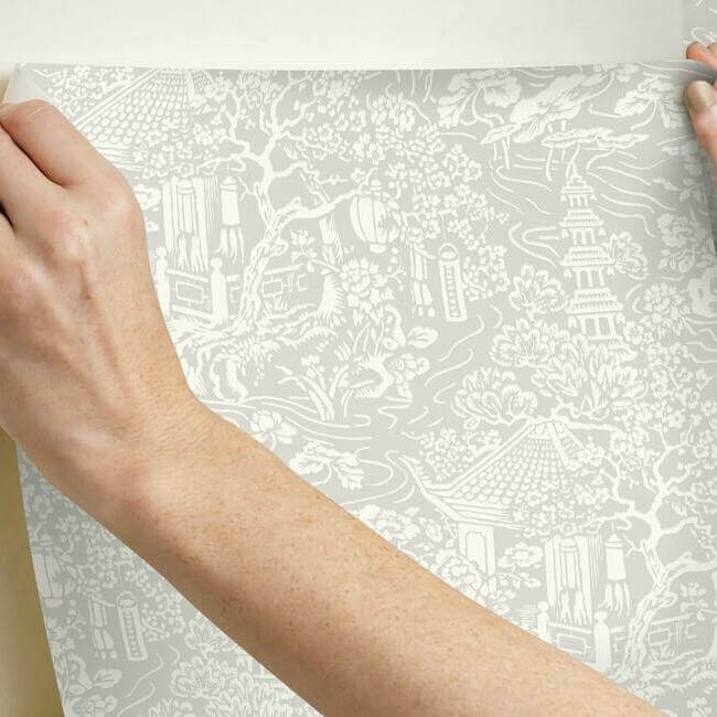 chinoiserie-wallpaper-light-grey-york-wallcoverings-af6573 - York Wallcoverings Wallpaper