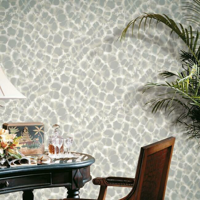 leopard-rosettes-wallpaper-grey-york-wallcoverings-ho2163