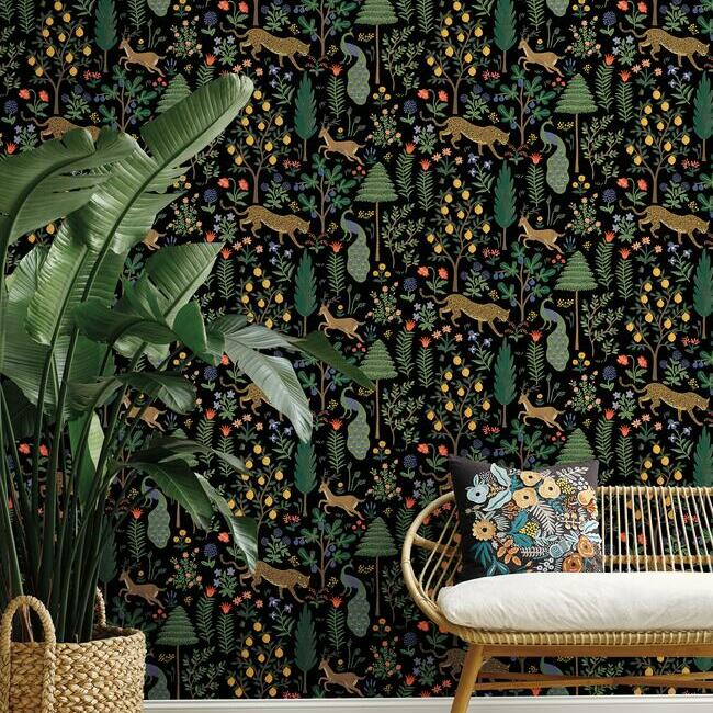 menagerie-premium-peel-stick-wallpaper-black-york-wallcoverings-psw1321rl