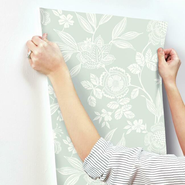 wood-cut-jacobean-wallpaper-light-sage-york-wallcoverings-ss2559 - York Wallcoverings Wallpaper