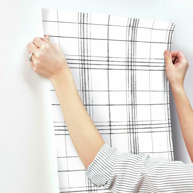 farmhouse-plaid-wallpaper-black-white-york-wallcoverings-fh4016