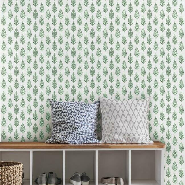 paisley-on-calico-wallpaper-green-york-wallcoverings-fh4067