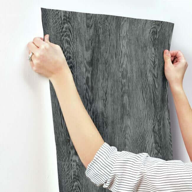 quarter-sawn-wood-wallpaper-black-york-wallcoverings-fh4055 - York Wallcoverings Wallpaper