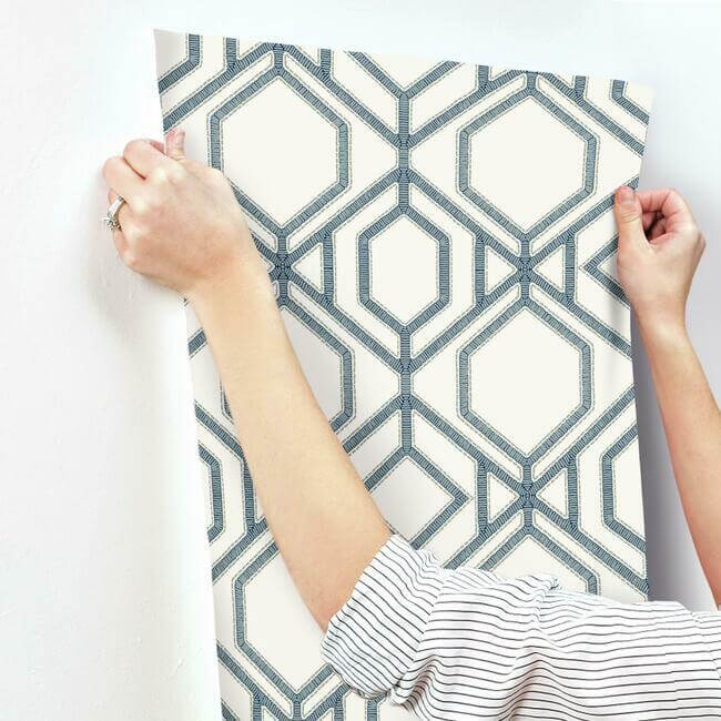 sawgrass-trellis-white-blue-wallpaper-york-wallcoverings-tc2634 - York Wallpaper Wallpaper