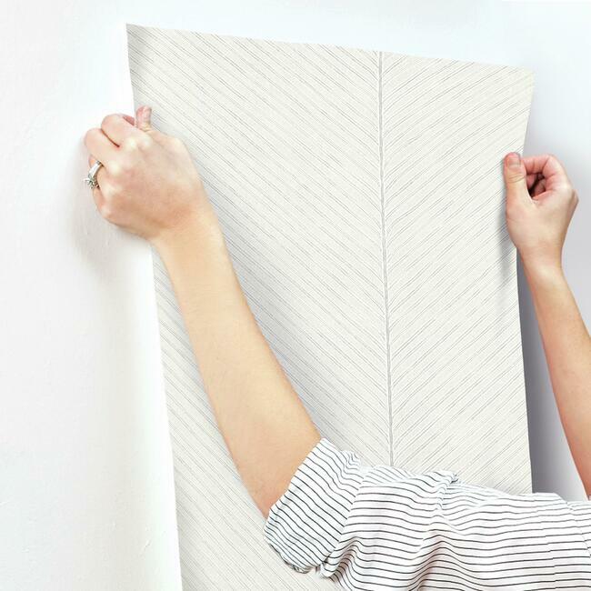 palm-chevron-wallpaper-white-silver-york-wallcoverings-tc2692