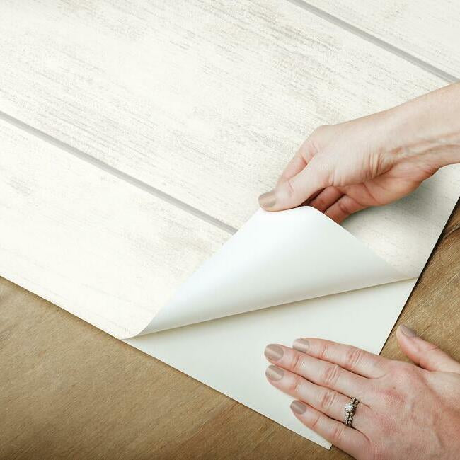 shiplap-premium-peel-stick-wallpaper-cool-white-york-wallcoverings-psw1176rl