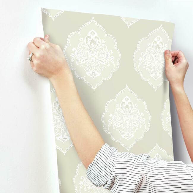 signet-medallion-damask-beige-wallpaper-york-wallcoverings-dm4983 - York Wallcoverings Wallpaper