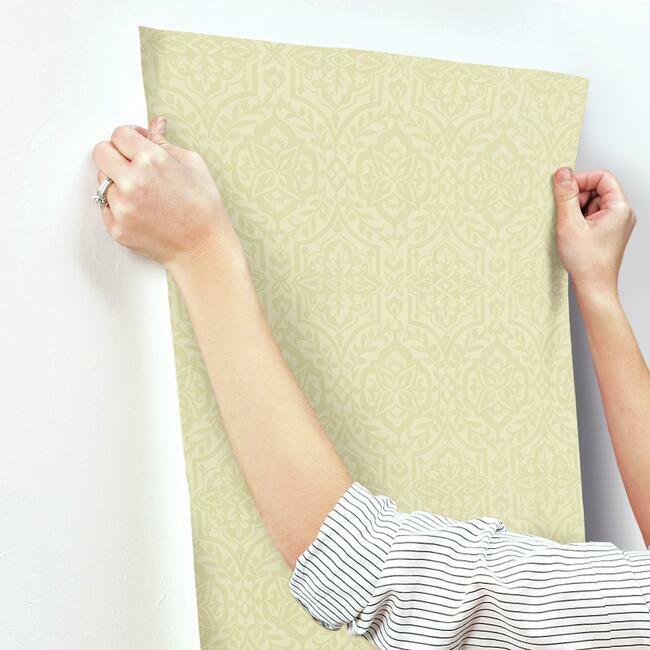 cathedral-damask-wallpaper-gold-york-wallcoverings-dm5035 - York Wallcoverings Wallpaper