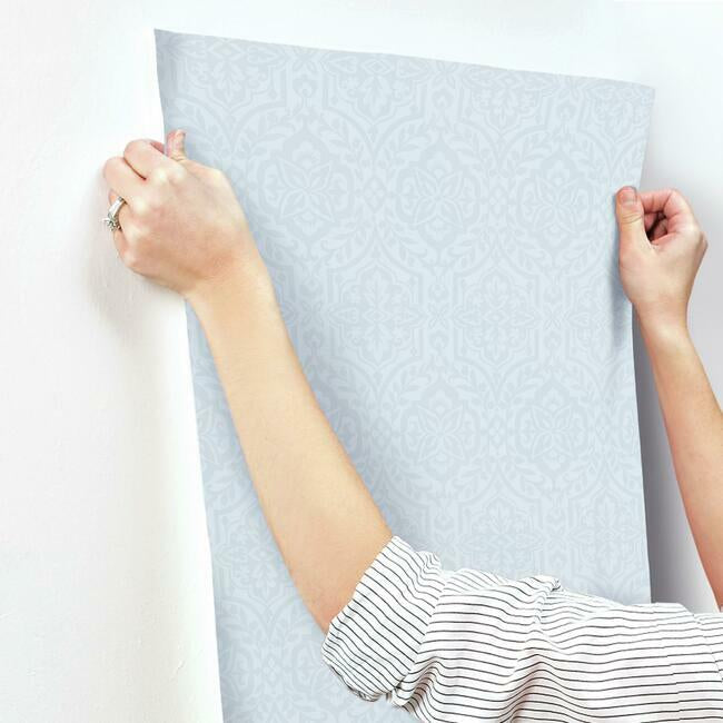 cathedral-damask-wallpaper-water-blue-york-wallcoverings-dm5033