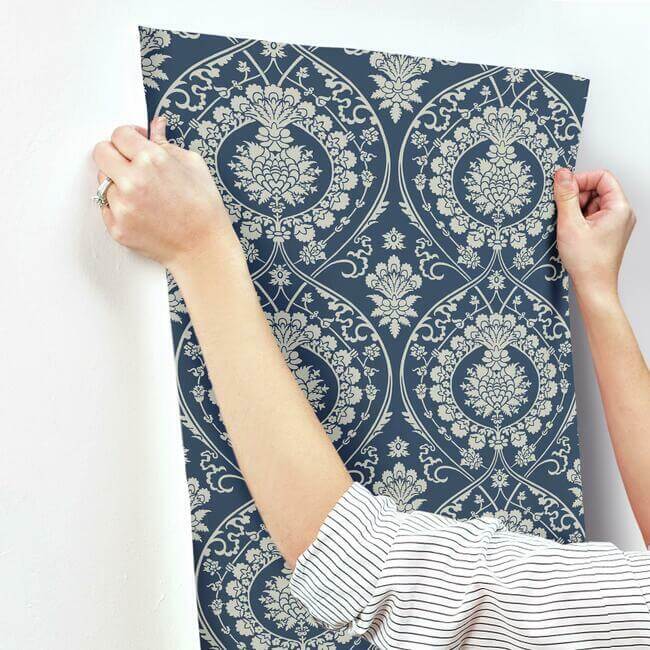 imperial-damask-wallpaper-navysilver-york-wallcoverings-dm4901 - York Wallcoverings Wallpaper