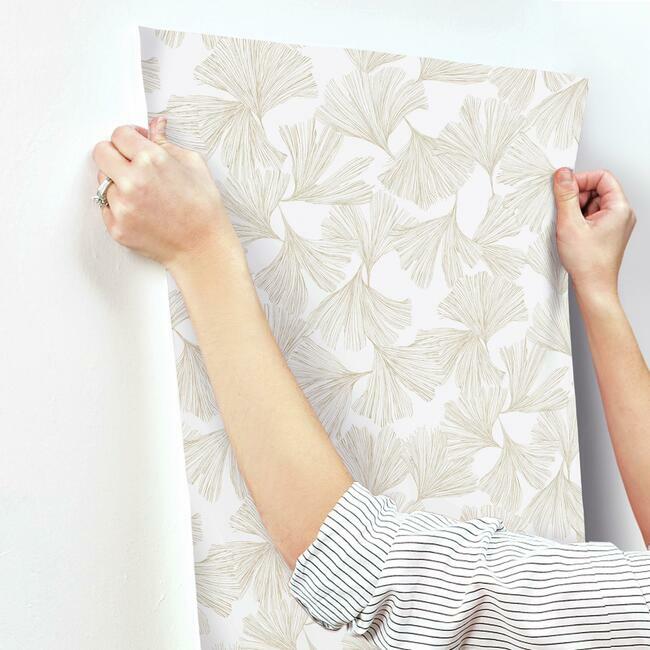 ginkgo-toss-wallpaper-gold-york-wallcoverings-dd3741