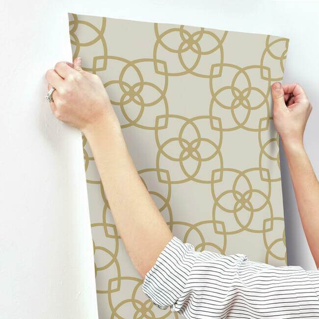 serendipity-cream-gold-metallic-wallpaper-york-wallcoverings-y6200202 - York Wallpaper Wallpaper