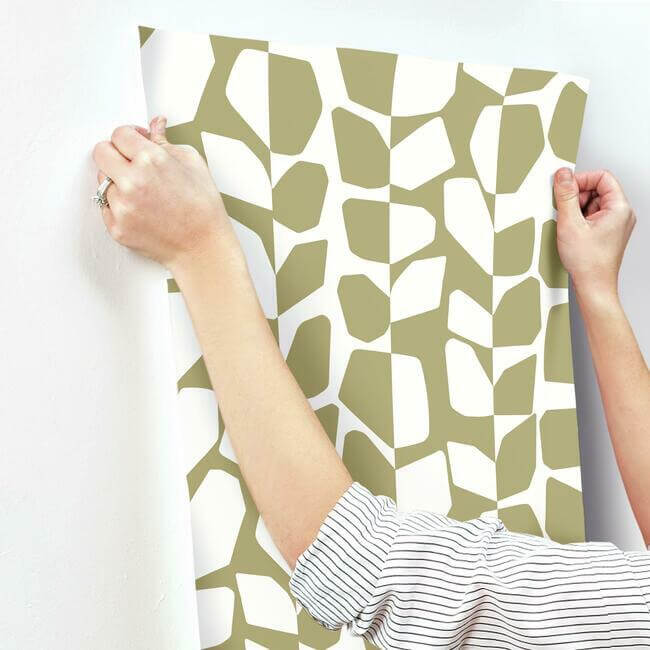 primitive-vines-wallpaper-metallic-gold-york-wallcoverings-bw3892 - York Wallcoverings Wallpaper