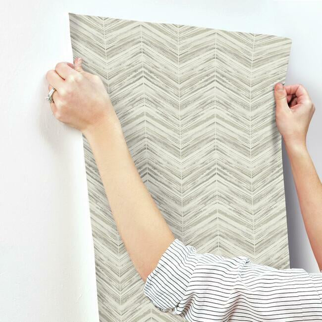 petite-watercolor-chevron-wallpaper-linen-york-wallcoverings-bw3912