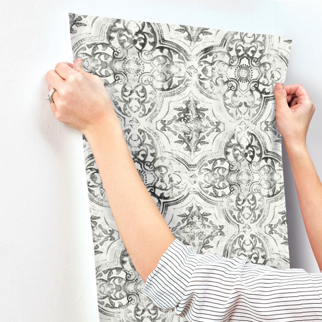 quartet-wallpaper-white-black-york-wallcoverings-mn1890