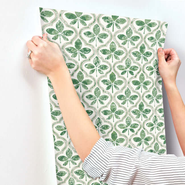 sevilla-clover-wallpaper-york-wallcoverings-go8274 - York Wallpaper Wallpaper