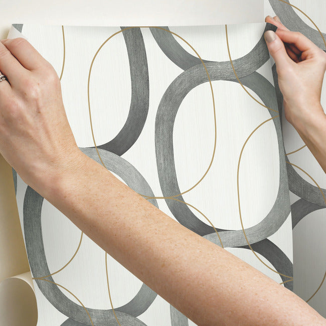 interlock-premium-peel-stick-wallpaper-blackgold-york-wallcoverings-psw1419rl - York Wallcoverings Wallpaper