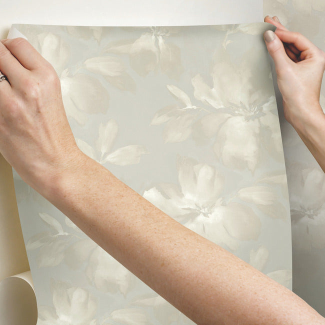 midnight-blooms-premium-peel-stick-wallpaper-neutral-york-wallcoverings-psw1414rl