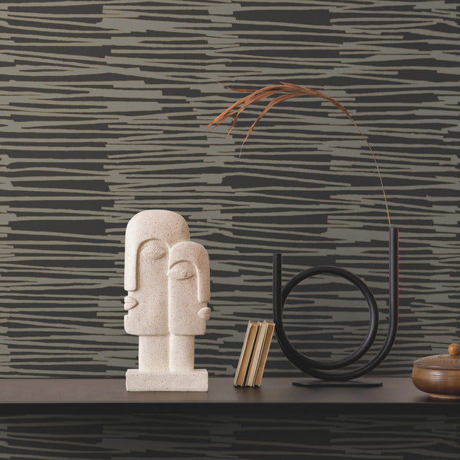 nikki-chu-water-reed-thatch-wallpaper-black-gold-york-wallcoverings-ag2095