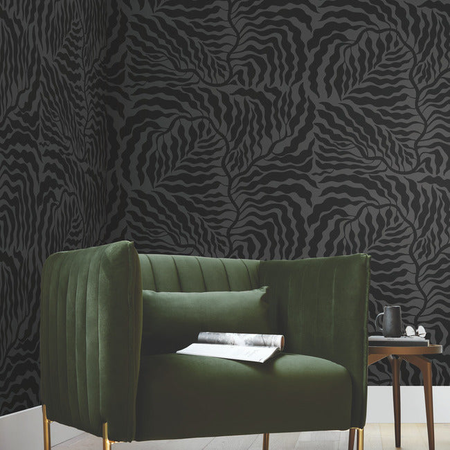 fern-fronds-wallpaper-black-york-wallcoverings-ag2062