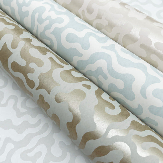 nebulous-cloud-wallpaper-grey-gold-york-wallcoverings-ag2023