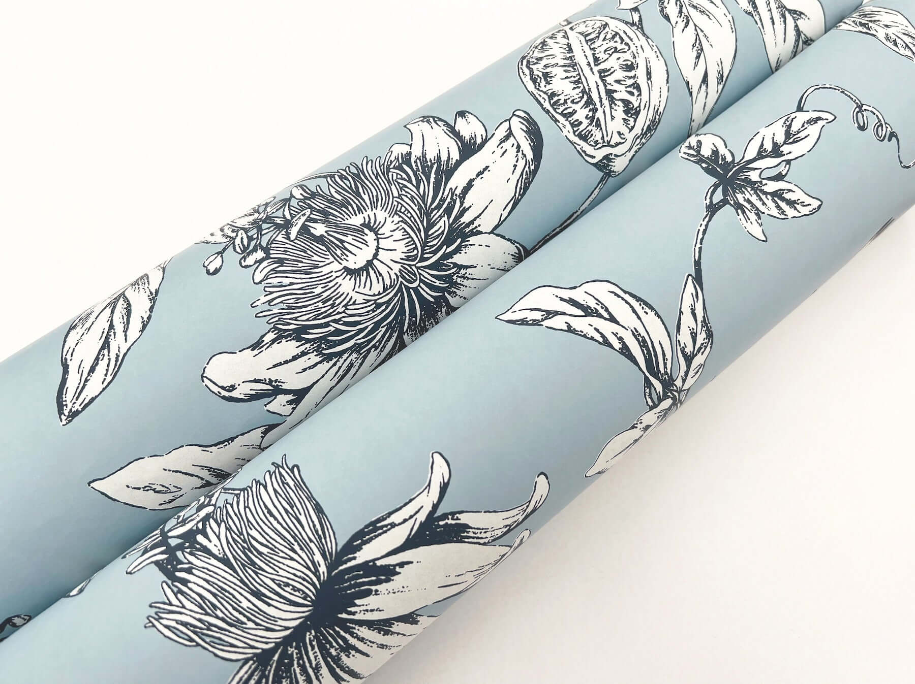 passion-flower-toile-wallpaper-sky-york-wallcoverings-rt7853 - York Wallcoverings Wallpaper