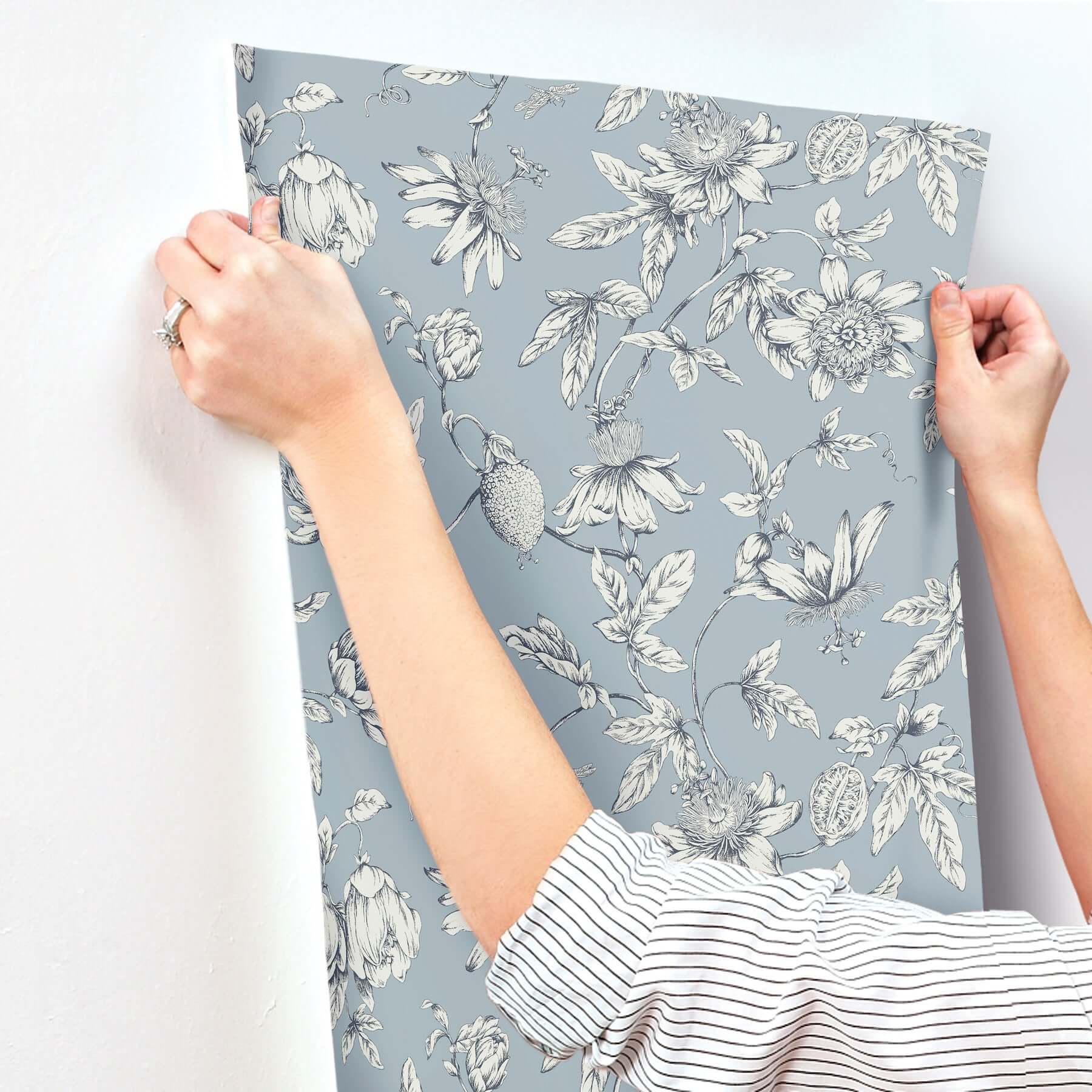 passion-flower-toile-wallpaper-sky-york-wallcoverings-rt7853 - York Wallcoverings Wallpaper