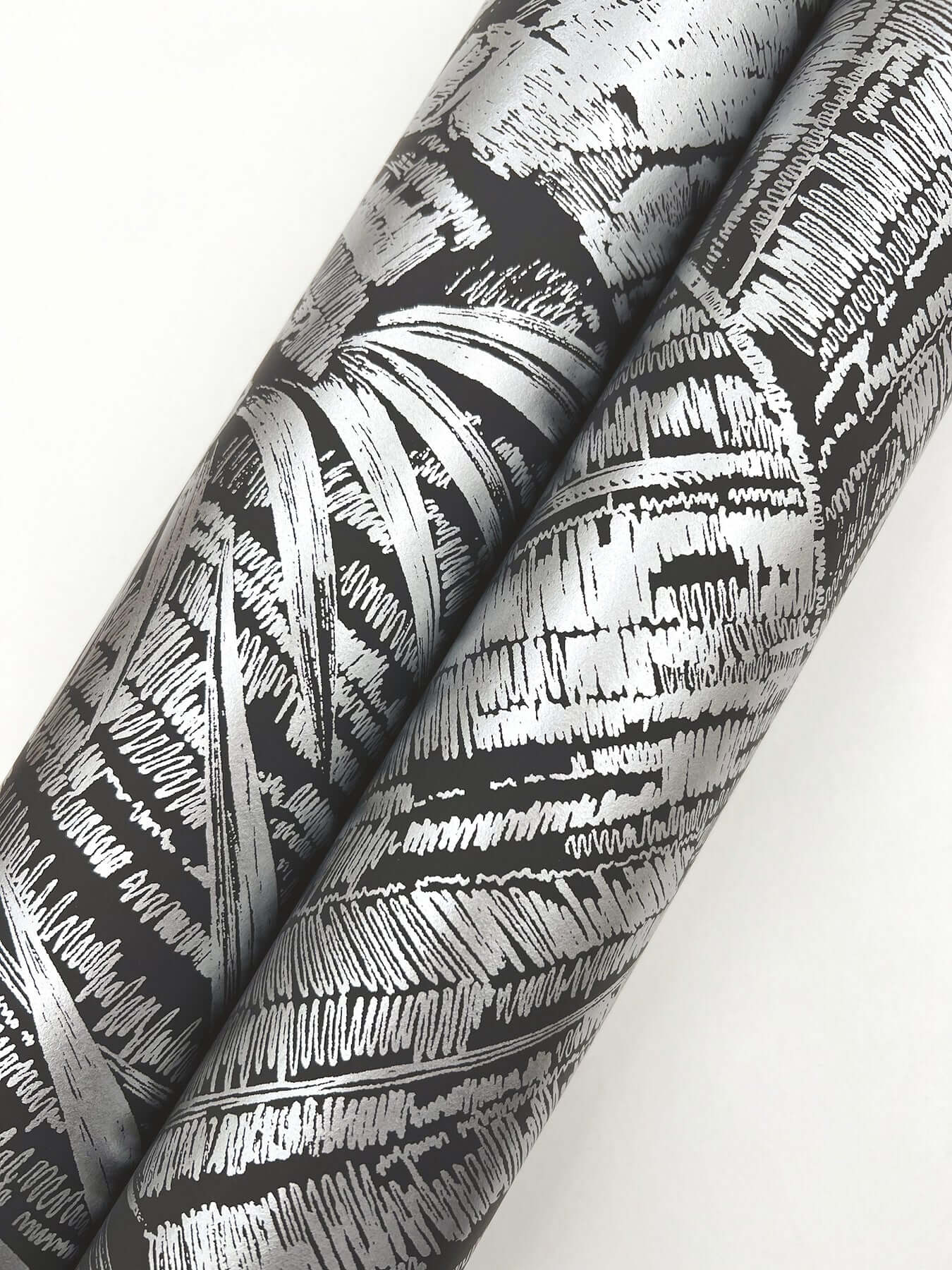 palm-cove-toile-wallpaper-silverblack-york-wallcoverings-rt7923 - York Wallcoverings Wallpaper