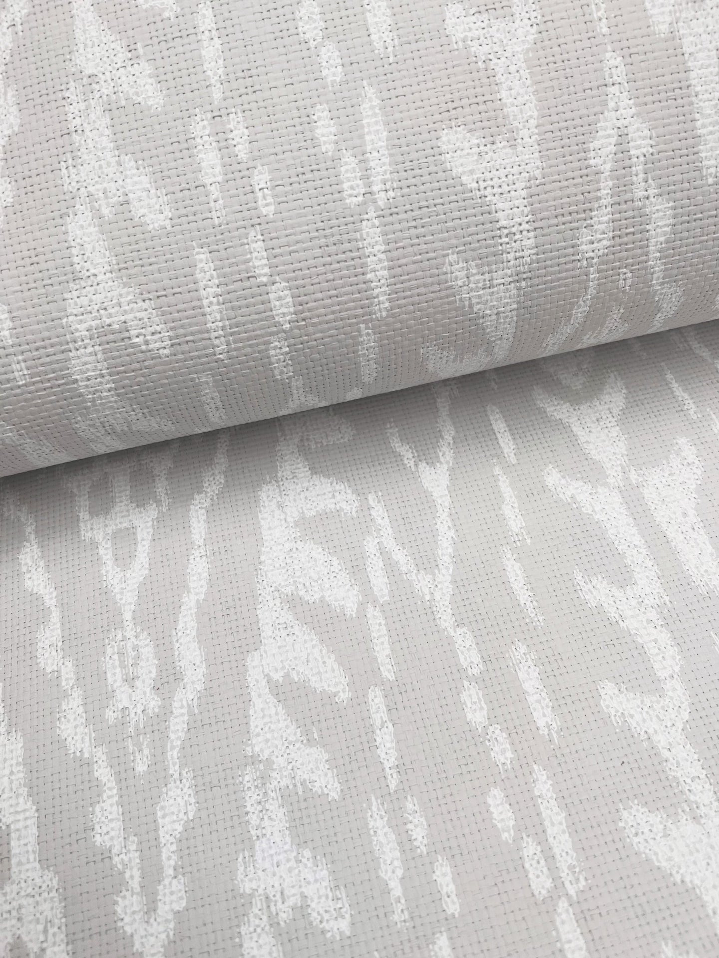 rousseau-paperweave-wallpaper-warm-grey-york-wallcoverings-lm5345