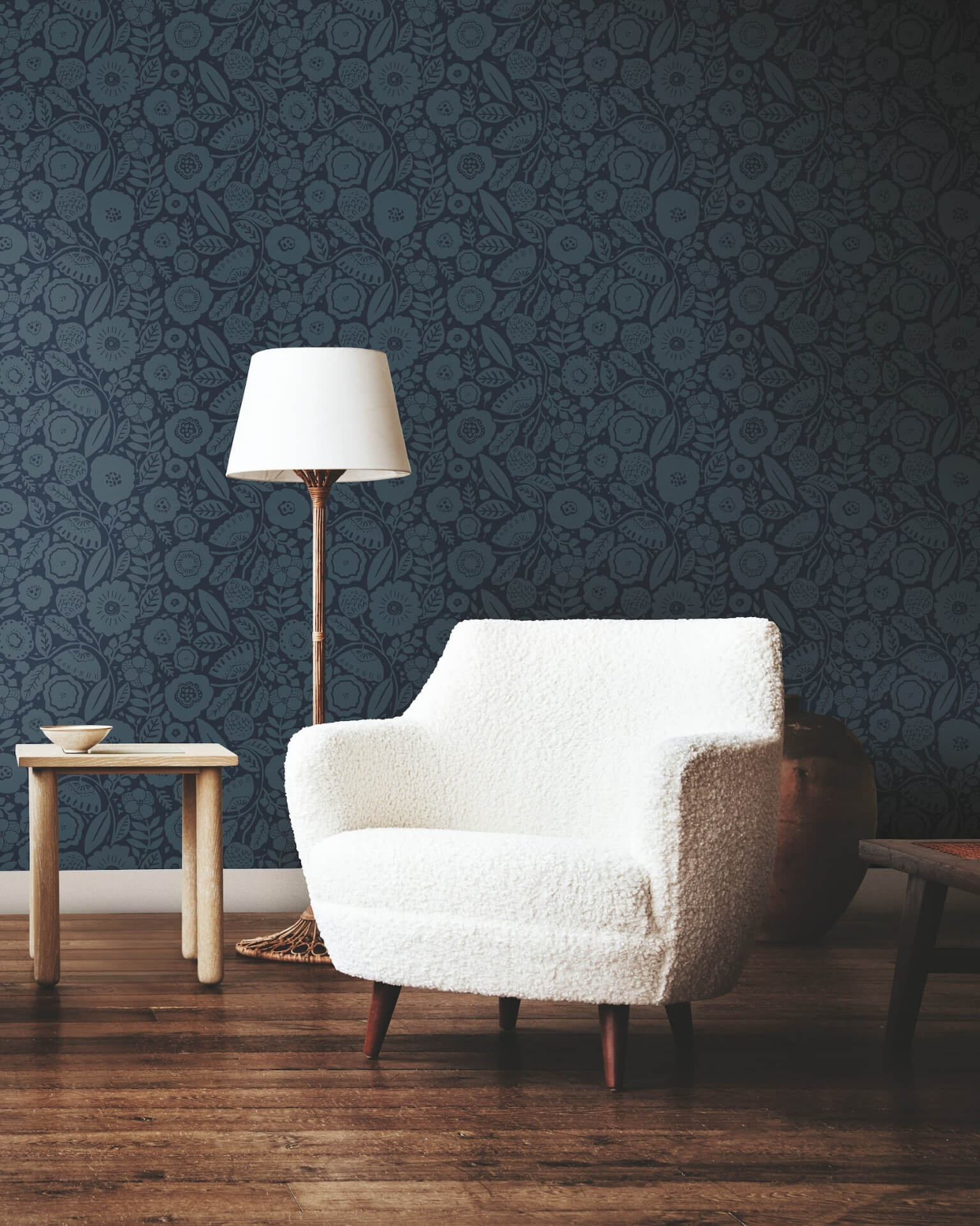 camille-blossom-indigo-wallpaper-york-wallcoverings-lm5396 - York Wallpaper Wallpaper