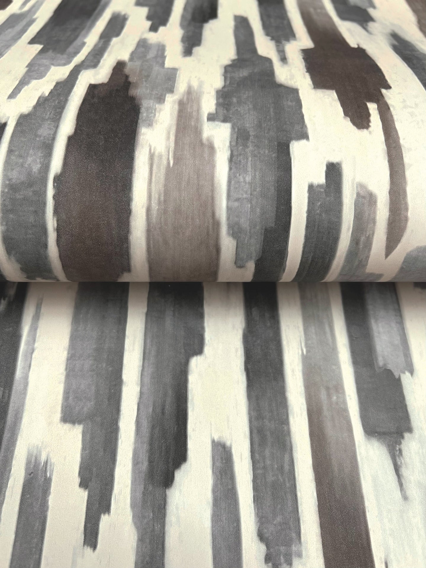 pluie-wallpaper-charcoal-york-wallcoverings-lm5403