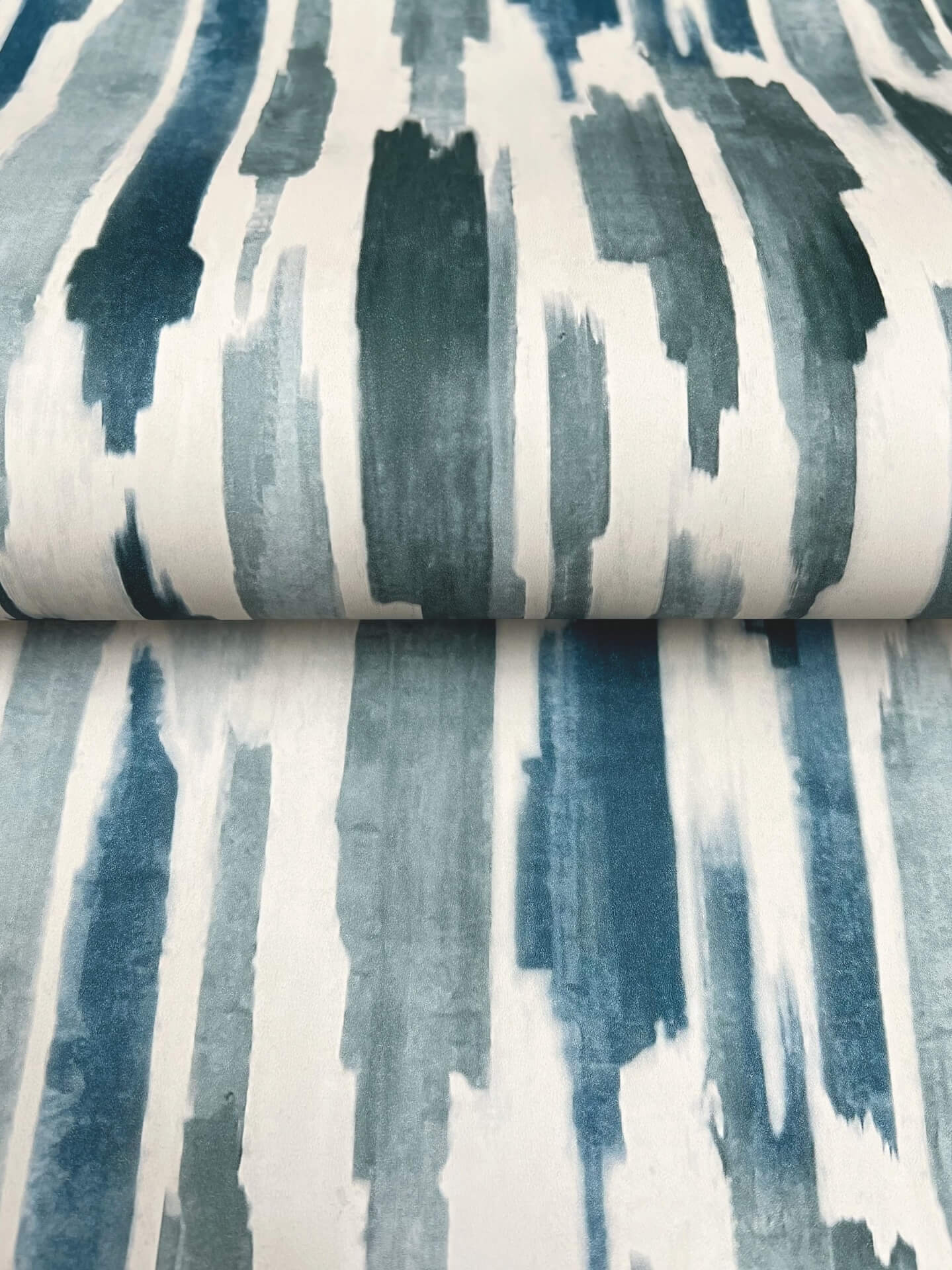 pluie-ocean-wallpaper-york-wallcoverings-lm5401 - York Wallpaper Wallpaper
