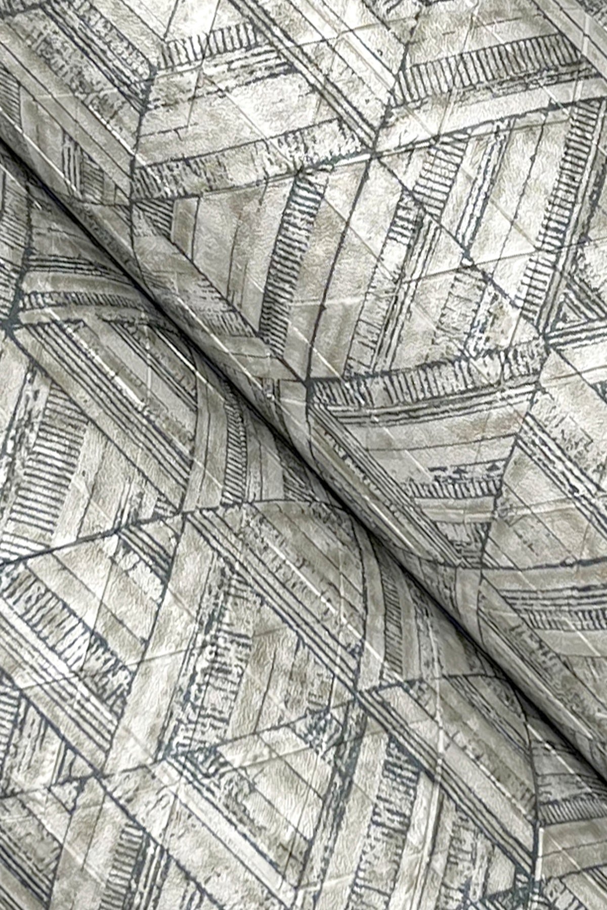 rune-high-performance-vinyl-wallpaper-oyster-york-wallcoverings-ud2583n