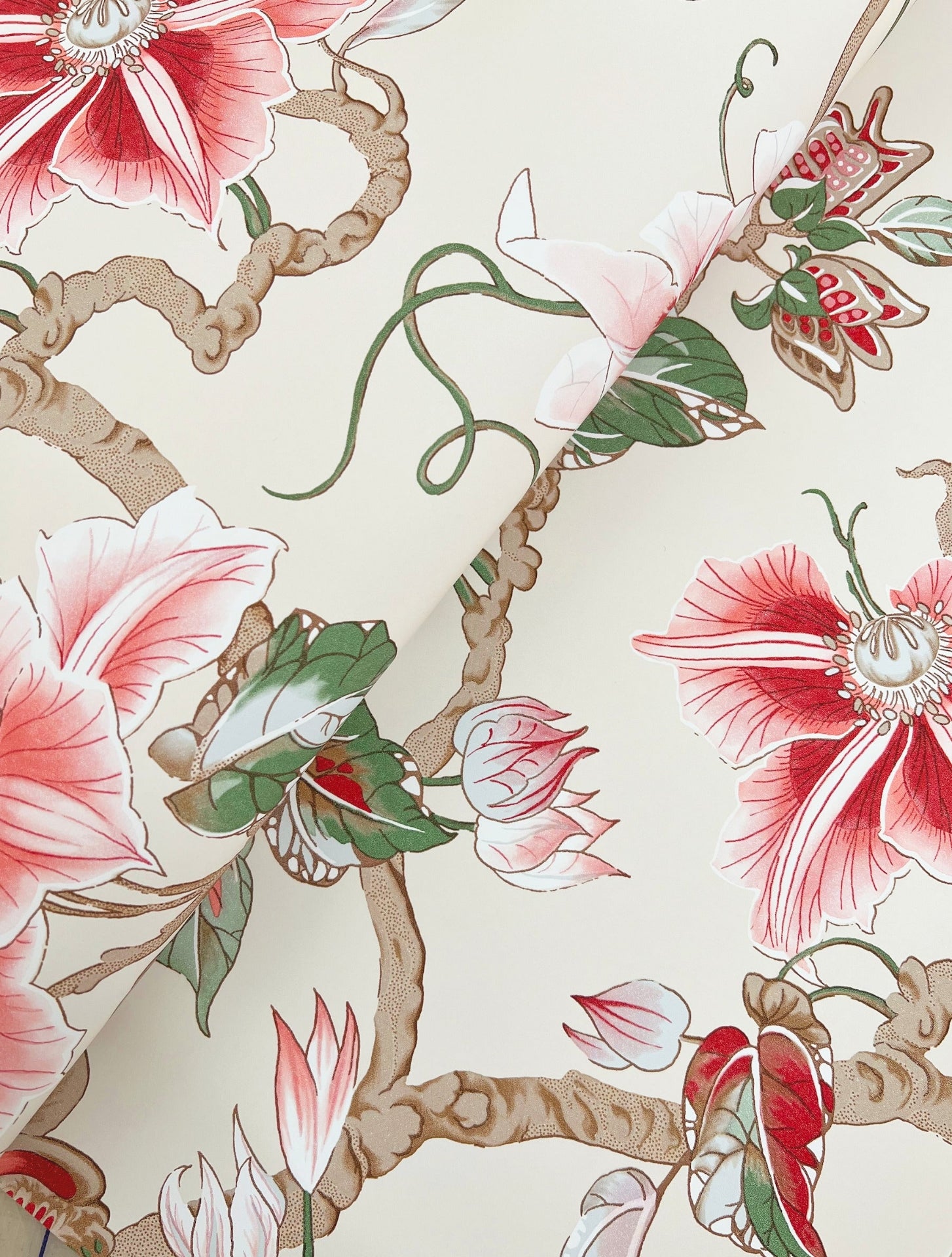 marguerite-vine-wallpaper-cream-york-wallcoverings-gt4513