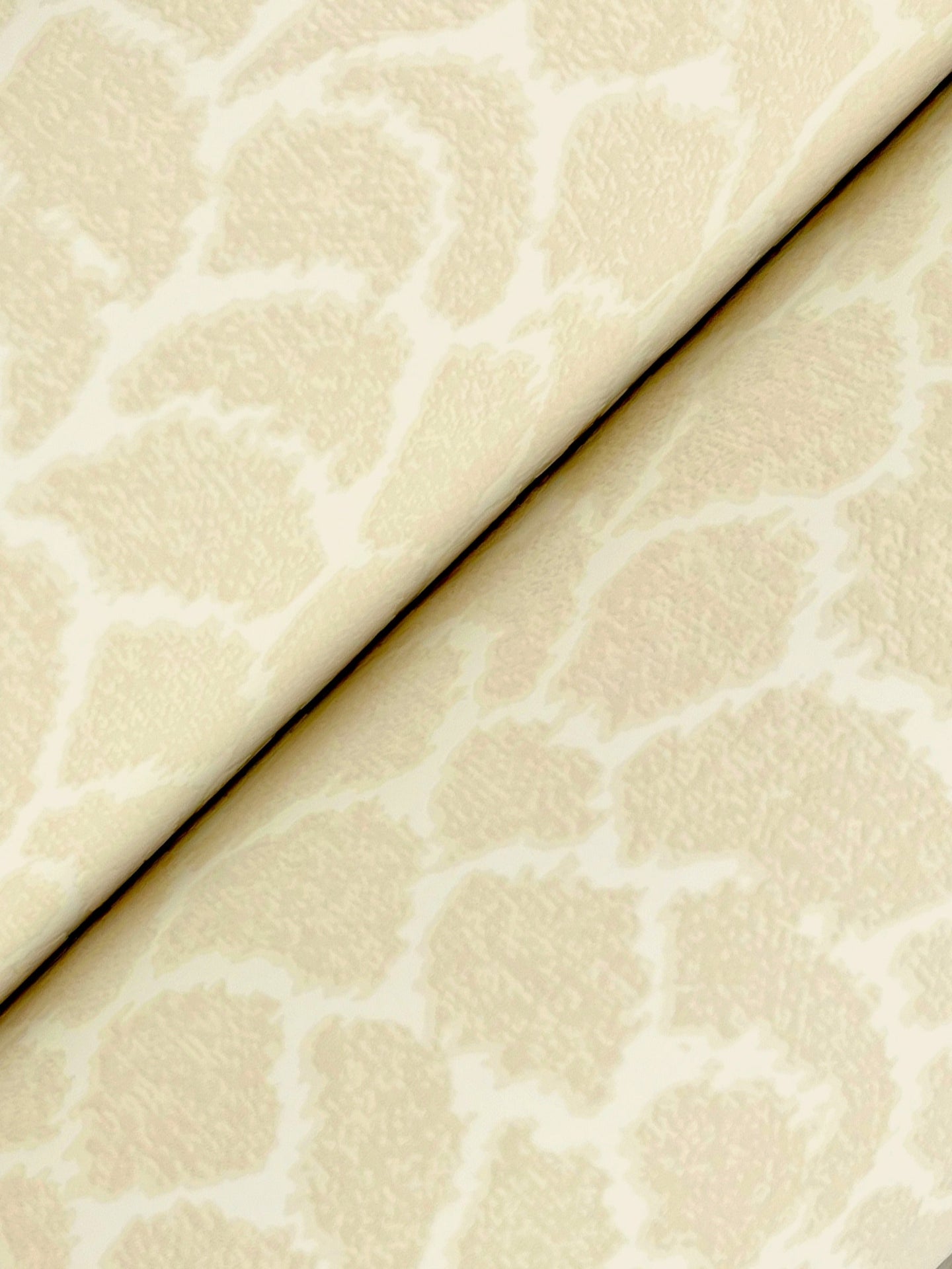 nadie-wallpaper-camel-york-wallcoverings-gt4571