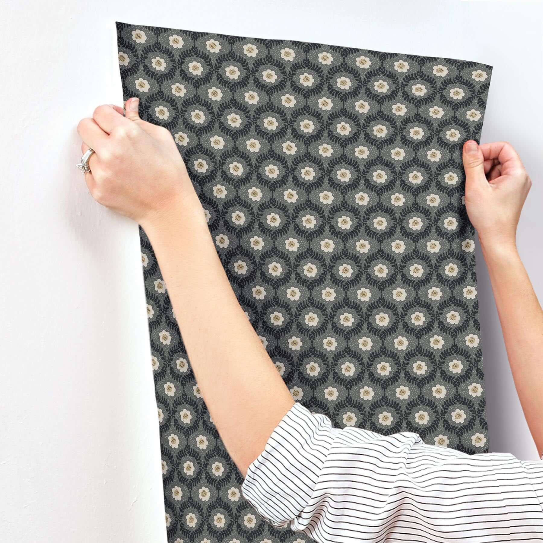 emma-wallpaper-black-york-wallcoverings-rf7442 - York Wallcoverings Wallpaper
