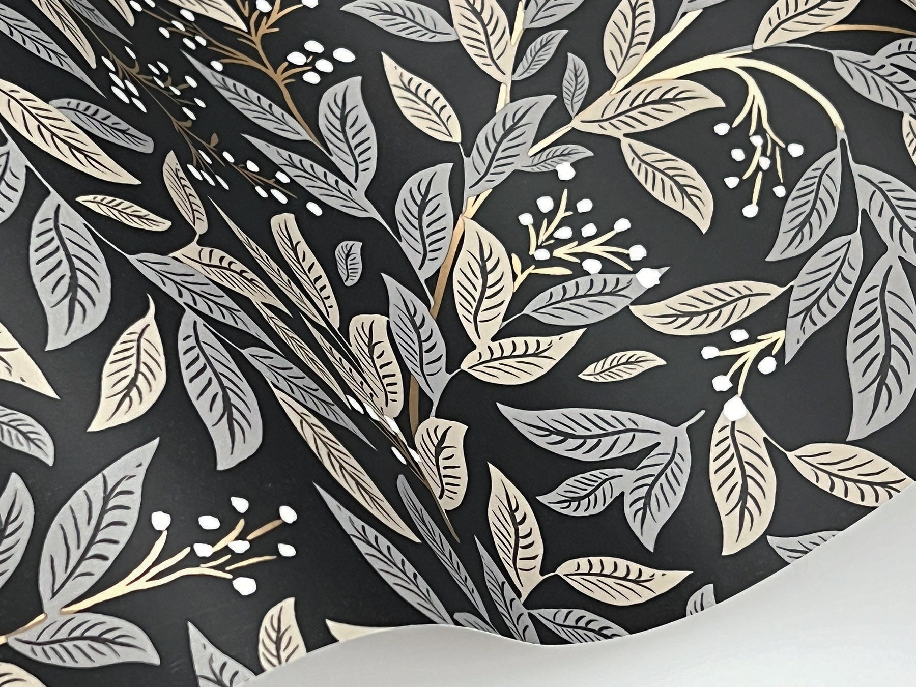 willowberry-wallpaper-black-york-wallcoverings-rf7462